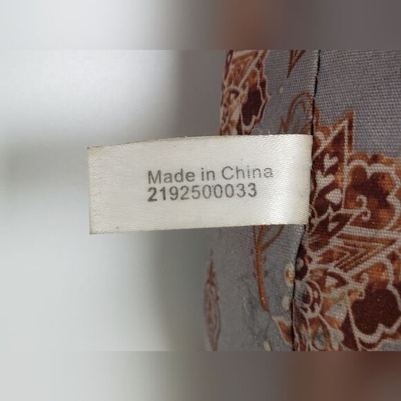 Hobo Blaze Convertible Bucket Bag Backpack in Gold Metallic Leather - Picture 6 of 16